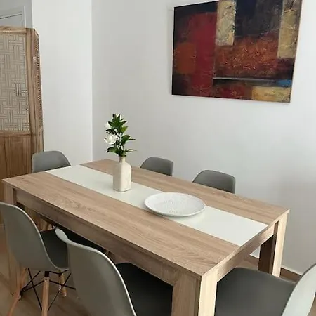 Alqamar Apartment *